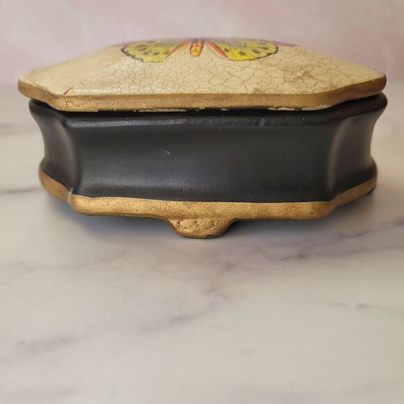 Echo Point ceramic Butterfly 90s canister cream home decor storage trinket box f - Picture 4 of 6